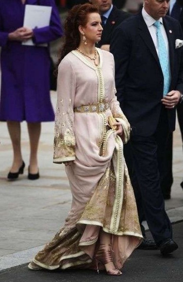 Putri Lalla Salma mengenakan kaftan saat menghadiri pernikahan Pangeran William dan Kate Middleton