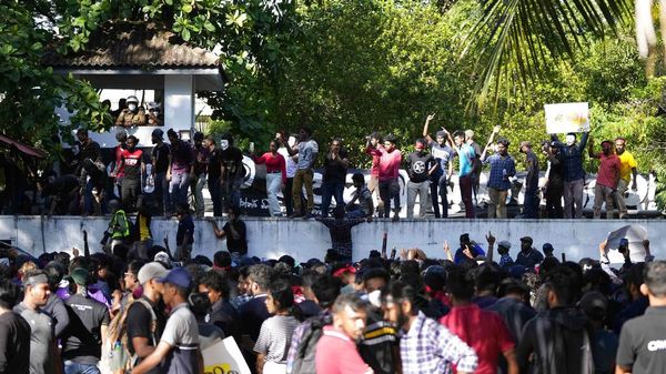Krisis Ekonomi Merajalela, Mahasiswa Geruduk Rumah PM Sri Lanka