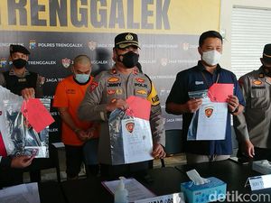 Ngaku Call Center Bank, Pria ini Kuras Rekening Nasabah Rp 84 Juta Ngaku Call Center Bank, Pria ini Kuras Rekening Nasabah Rp 84 Juta