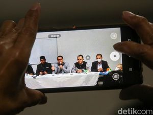 Somasi Terbuka Kepada Hotman Paris