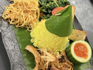 Resep Tumpeng Nasi Kuning Lomba 17 Agustus yang Enak dan Lezat Resep Tumpeng Nasi Kuning Lomba 17 Agustus yang Enak dan Lezat