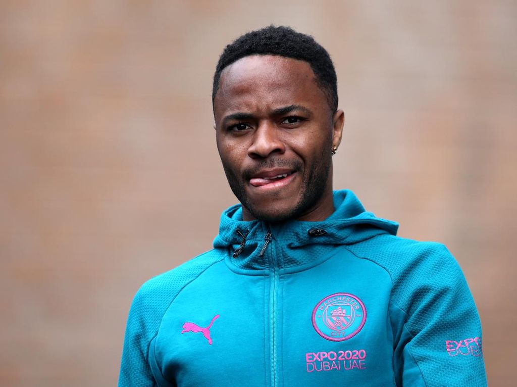 Sterling Putuskan Masa Depan di Akhir Musim Sterling Putuskan Masa Depan di Akhir Musim