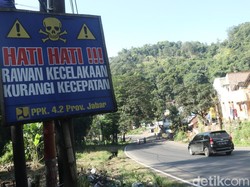 Snapshot: Arus Lalin di Jalur Nagreg Lancar Siang Ini