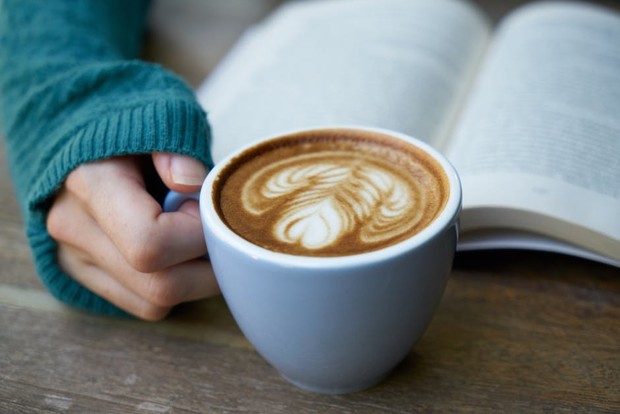 Sudah terbukti berdasarkan penelitian, para penggemar kopi panas rata-rata seorang ekstrovert/Foto: pexels.com/Pixabay