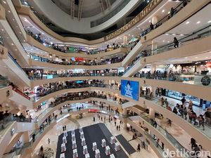 Vaksin Booster Akan Jadi Syarat Wajib Masuk Mal, Apa Kata APPBI Jatim?