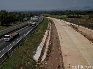 Yuk, lihat Tol Japek II Selatan untuk Arus Balik Lebaran 2022