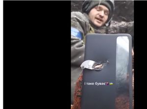 Nyawa Tentara Ukraina Selamat, Peluru Rusia Tersangkut di Ponsel