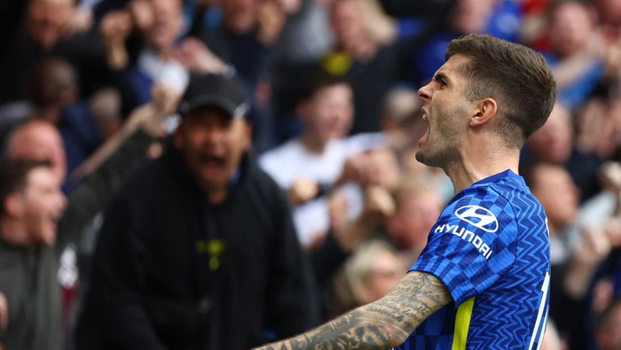 Soccer Football - Premier League - Chelsea v West Ham United - Stamford Bridge, London, Britain - April 24, 2022 Chelseas Christian Pulisic celebrates scoring their first goal REUTERS/Hannah Mckay EDITORIAL USE ONLY. No use with unauthorized audio, video, data, fixture lists, club/league logos or live services. Online in-match use limited to 75 images, no video emulation. No use in betting, games or single club /league/player publications.  Please contact your account representative for further details.