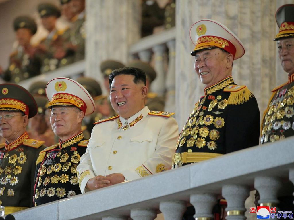 Ancang-ancang Kim Jong Un Pakai Nuklir untuk Perang