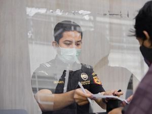 Apa Itu Bea Cukai? Ini Pengertian, Fungsi, Tugas, dan Contohnya Apa Itu Bea Cukai? Ini Pengertian, Fungsi, Tugas, dan Contohnya