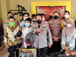 Sepakat Damai Keluarga Ujang Sarjana dan Pedagang Buntut Kasus Mencuat Sepakat Damai Keluarga Ujang Sarjana dan Pedagang Buntut Kasus Mencuat