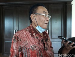 Sebut Rekam Jejak Bikin Konten-Akunnya Diretas, Bambang Pacul Sindir Ganjar?