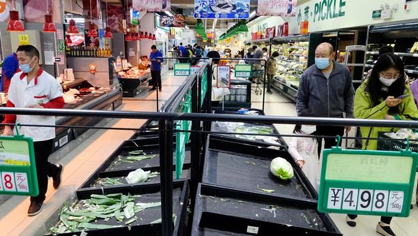 Ludes! Warga Beijing Panic Buying Serbu Supermarket, Khawatir Lockdown