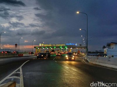 Kondisi di Gerbang Tol Cileunyi Sore Tadi