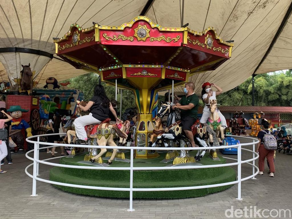 Bukan Cuma Lihat Binatang, Ini 7 Wahana di Lembang Park Zoo