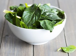 Apakah Bayam Menyebabkan Asam Urat? Ketahui Faktanya di Sini