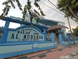 Lika-liku Pembangunan Masjid Biru Kota Blitar yang Penuh Perjuangan