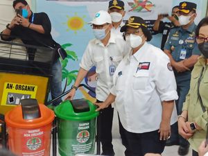 Menteri LHK Cek Pengelolaan Sampah Stasiun-Pelabuhan Jelang Arus Mudik