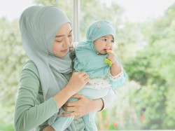 Ibu Menyusui Bayar Fidyah atau Qadha? Ini Jawabannya