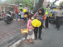 Buntut Pelecehan Turis, Begini Momen Penertiban Gepeng di Kuta
