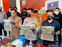 2 Pengedar Narkoba di Makassar Ditangkap, 1 Pemasok Masih Buron