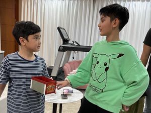 6 Foto Kebersamaan Rafathar & King Faaz, Dijuluki Netizen 2 Cogan Indonesia 6 Foto Kebersamaan Rafathar & King Faaz, Dijuluki Netizen 2 Cogan Indonesia