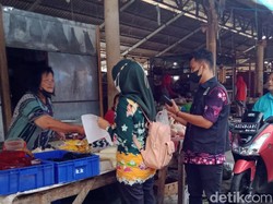 Hiii! Dinkes Klaten Temukan Rambut di Kemasan Keripik Saat Sidak Makanan