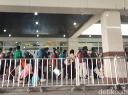 Penumpang Angkutan Lebaran di Tanjung Perak Naik 300% Dibandingkan 2021