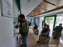 Jelang Lebaran, Warga Gunungkidul Ramai-ramai Tebus Perhiasan di Pegadaian