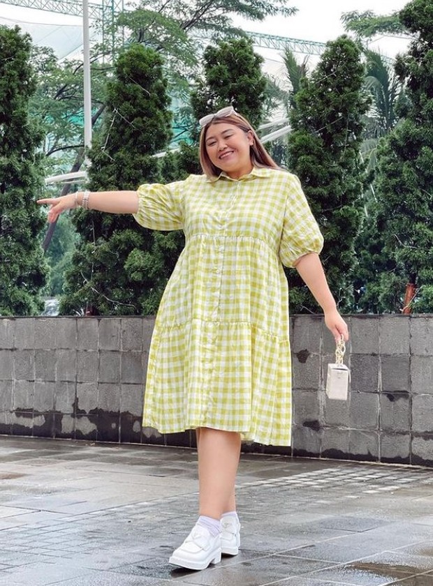 Tampil Stylish ala Clarissa Putri Dress Motif Kotak