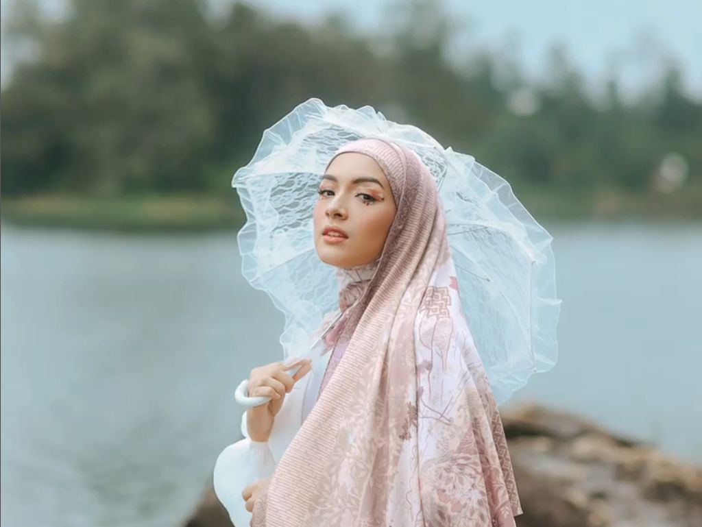 5 Rekomendasi Hijab Pashmina Instan untuk Lebaran 2022, Mudah Dipakai