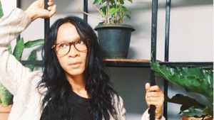 8 Foto Transformasi Aming Hingga Jadi Mina, Totalitas Tampil Seperti Wanita