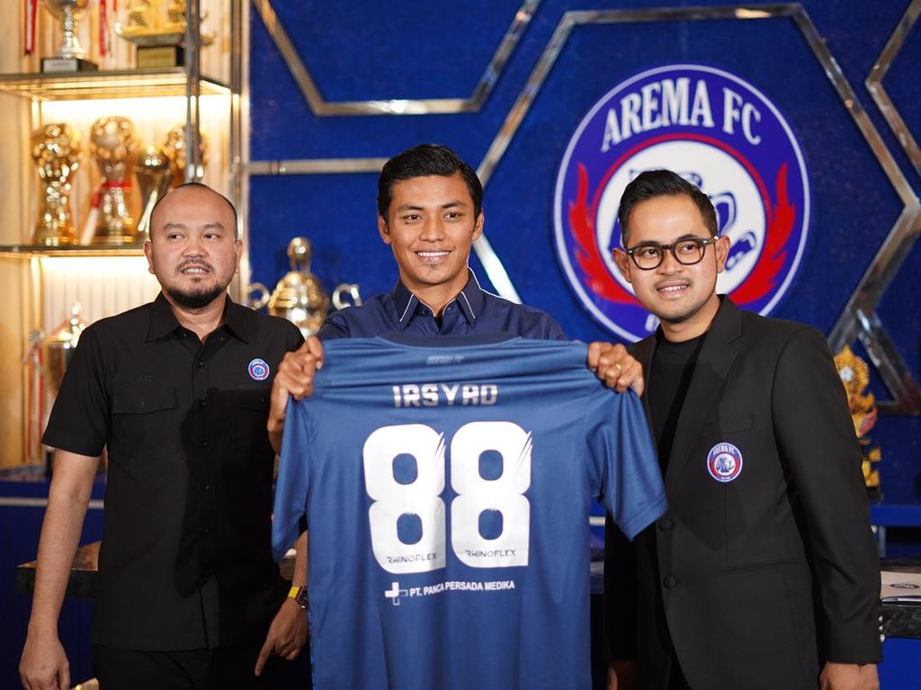 Syaeful & Irsyad Datang, Bos Arema FC Masih Mau Berburu Pemain Syaeful & Irsyad Datang, Bos Arema FC Masih Mau Berburu Pemain