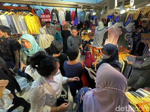 Perdagangan Baju Impor Bekas Bakal Dilarang, Tinggal Tunggu Perpres Perdagangan Baju Impor Bekas Bakal Dilarang, Tinggal Tunggu Perpres