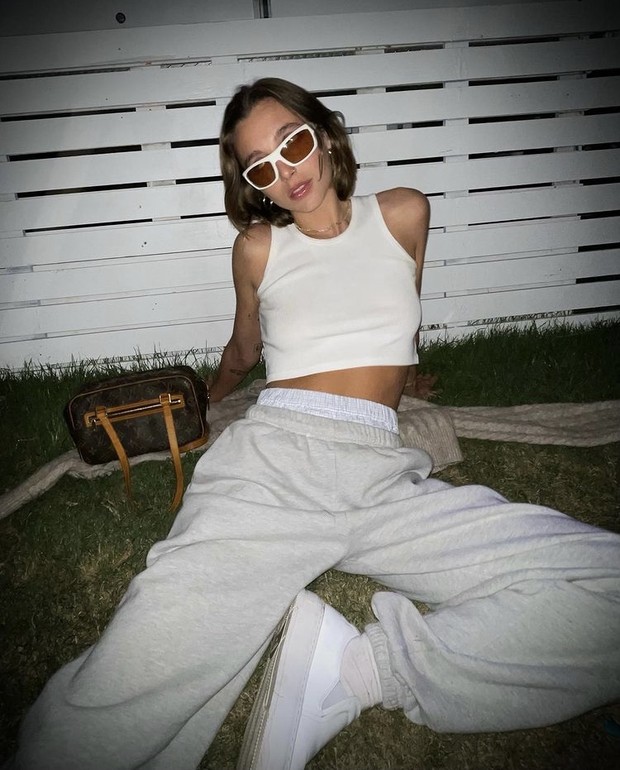 Gaya athleisure Emma Chamberlain/