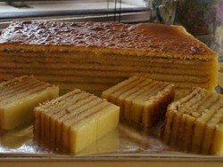 Pesanan Lapis Susu Khas Bangka Meningkat Jelang Lebaran