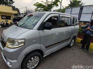 Menhub Mengaku Sulit Tindak Travel Gelap, Ini Tanggapan Ketua IPOMI Menhub Mengaku Sulit Tindak Travel Gelap, Ini Tanggapan Ketua IPOMI