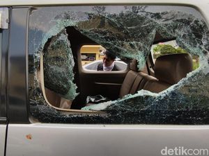 Perusakan Mobil Diduga Travel Gelap di Cianjur, 38 Orang Diamankan Polisi Perusakan Mobil Diduga Travel Gelap di Cianjur, 38 Orang Diamankan Polisi