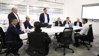 Momen Menko Luhut Bertemu Pendiri Tesla Elon Musk