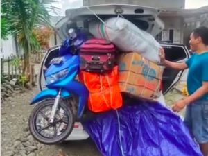 Marak Motor Diangkut Mobil LCGC Dibawa Mudik, Mending Kirim Pakai Ekspedisi Marak Motor Diangkut Mobil LCGC Dibawa Mudik, Mending Kirim Pakai Ekspedisi