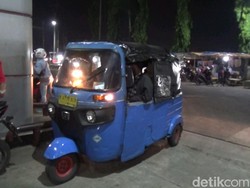 Cerita Yayat Mudik dari Jakarta ke Cirebon Pakai Bajaj
