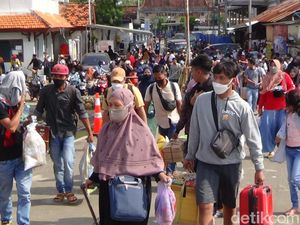 Pelabuhan Kalianget Sumenep Diserbu Ratusan Pemudik Kepulauan