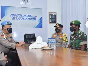 Propam Mabes Polri Cek Kesiapan Personel di Pos Pelayanan Lamongan