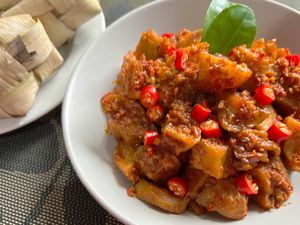Resep Sambal Goreng Kentang Tanpa Santan yang Pedas Nendang