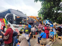 Terminal Poris Plawad Tangerang Ramai Pemudik, Paling Banyak Tujuan Padang