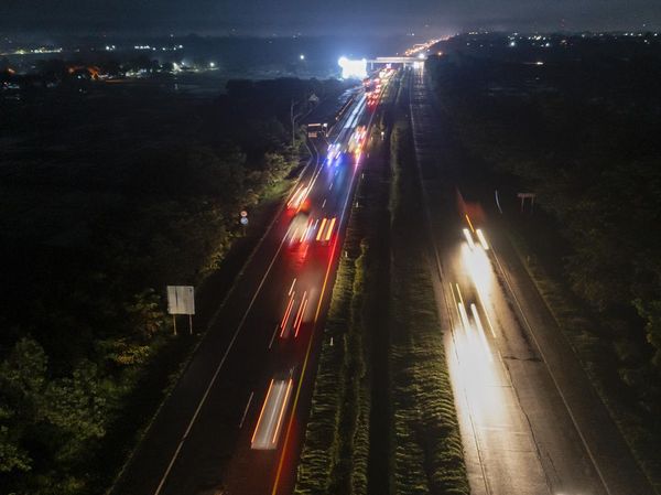 H-5 Lebaran, Tol Palikanci Masih Ramai Lancar