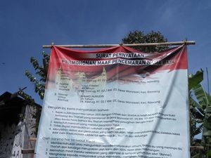 Viral Baliho Permintaan Maaf karena Tuduh Tetangga Pelihara Tuyul Viral Baliho Permintaan Maaf karena Tuduh Tetangga Pelihara Tuyul