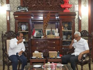 Sowan ke Ganjar, Danny Ngopi-ngopi Santai Bahas Ikan Bakar-Gelar Daeng Manaba