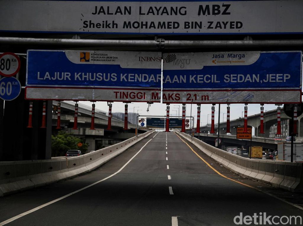 Tol Layang MBZ Arah Cikampek Ditutup Sementara Imbas One Way Tol Layang MBZ Arah Cikampek Ditutup Sementara Imbas One Way