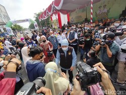 Gubernur Khofifah Berangkatkan Ribuan Warga Jatim Pulang ke Kampung Halaman